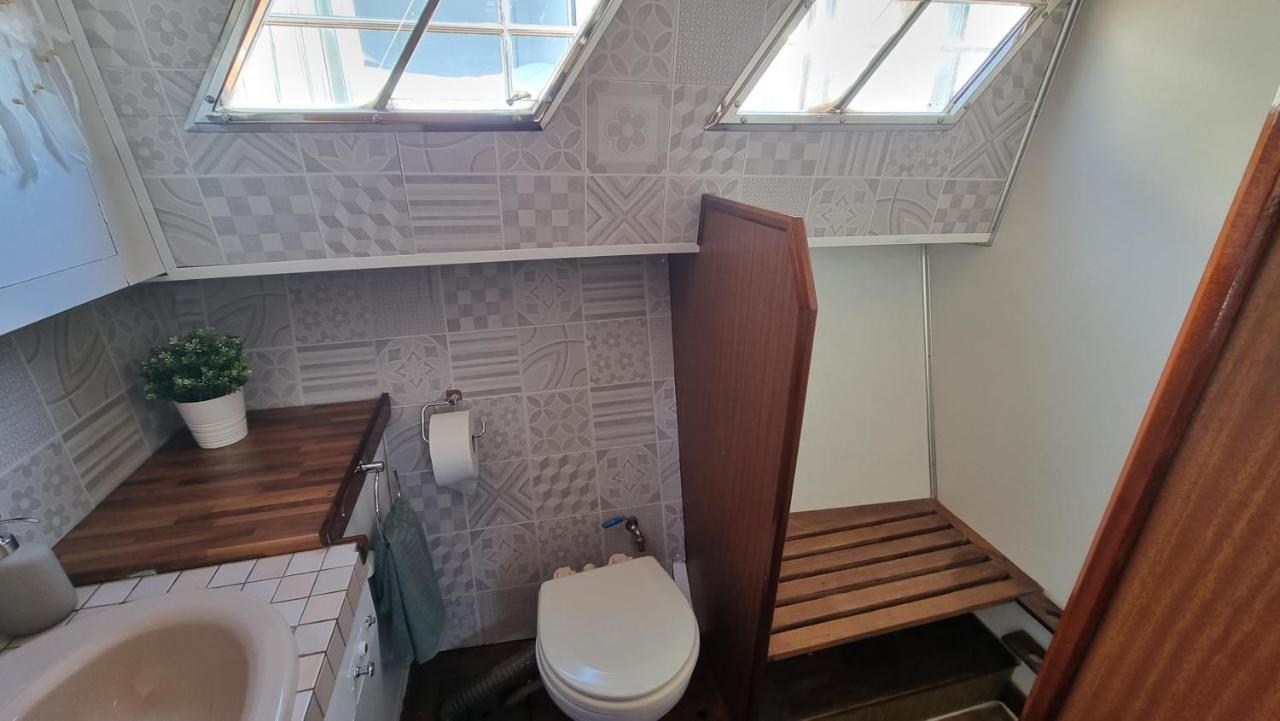 Charming Boat House In Barcelona With Big Terrace And Solarium Hotell Sant Adrià de Besòs Exteriör bild